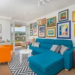 Rozart - River Marina With Free Parking Apartmán *