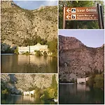 Rozart - River Marina With Free Parking Apartmán